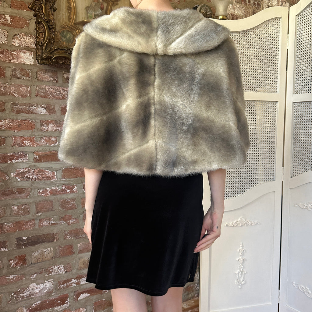 Vintage Grey Faux Fur Shawl (OS)