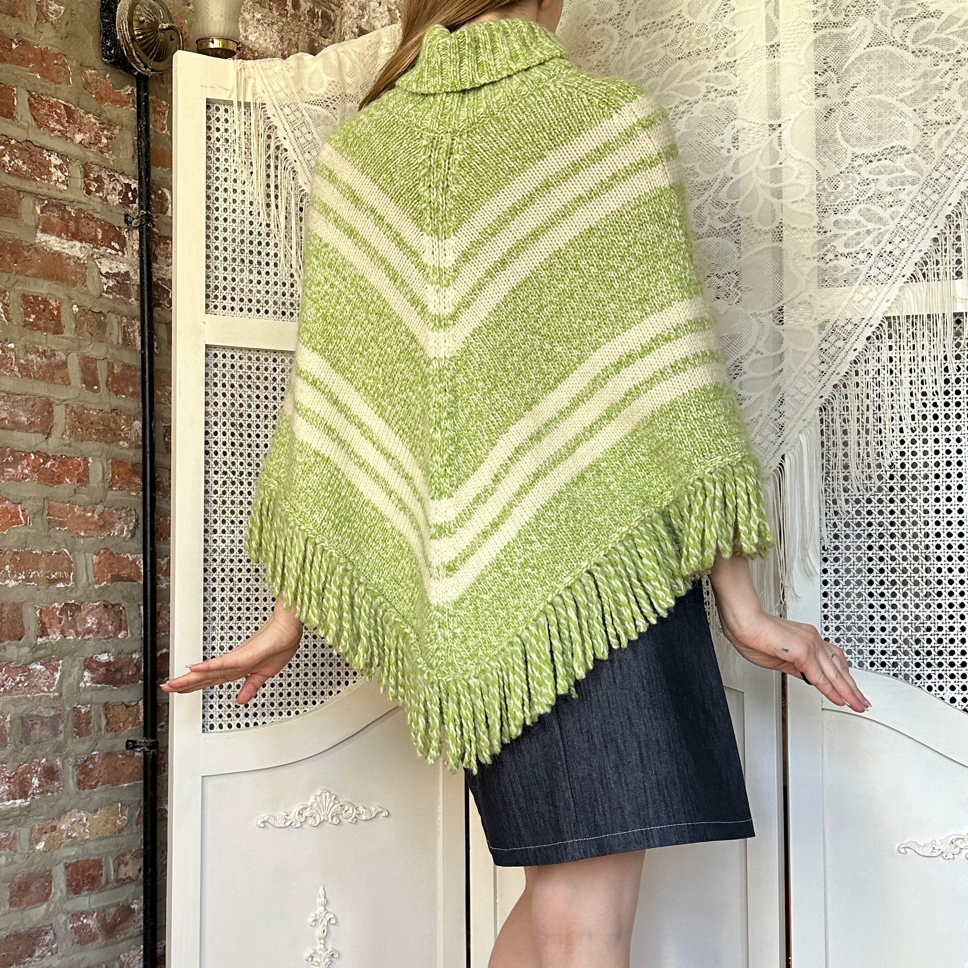 Vintage Green Wool Poncho (M)