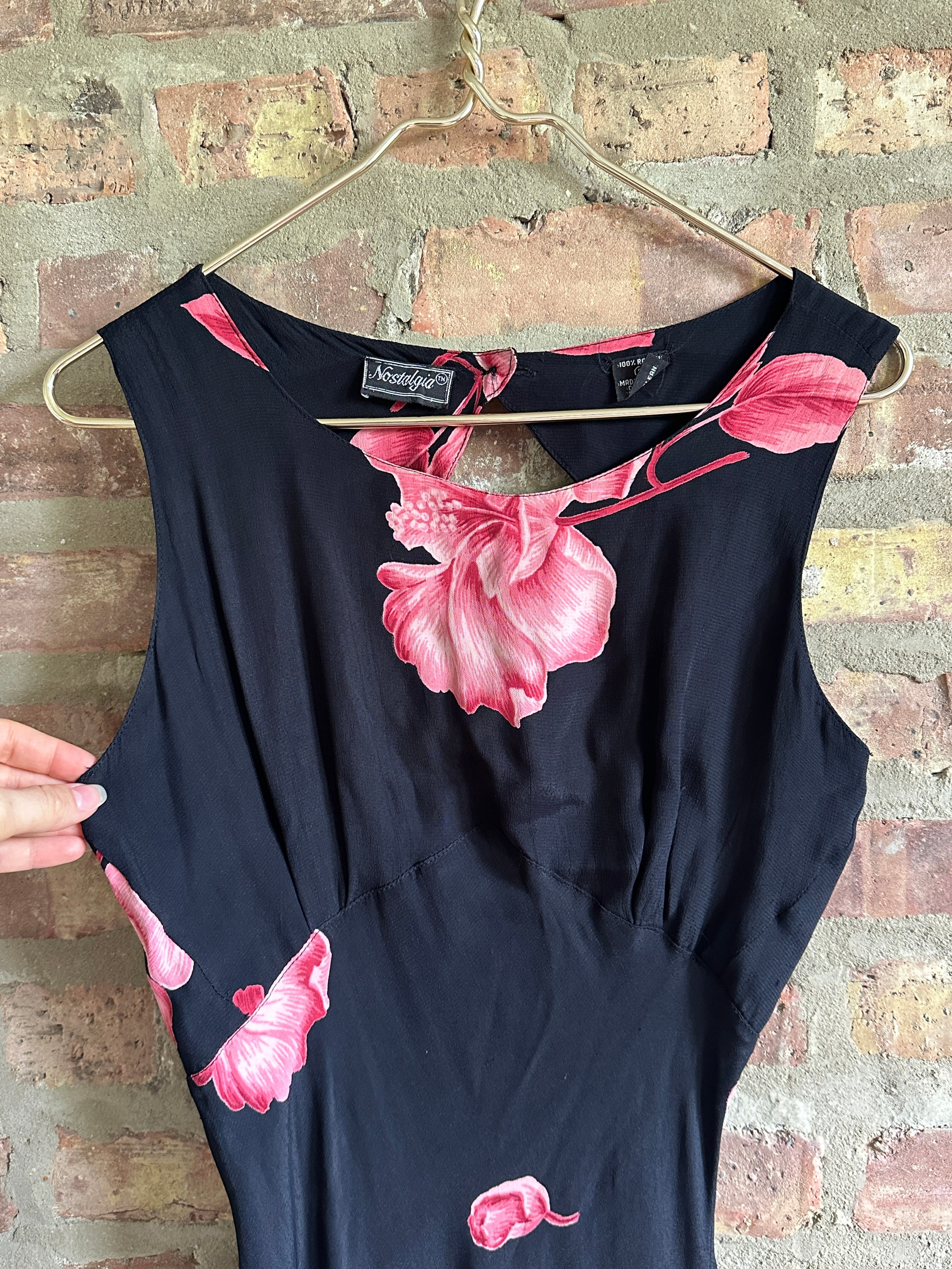 90s Black & Coral Floral Maxi Dress (S/M)