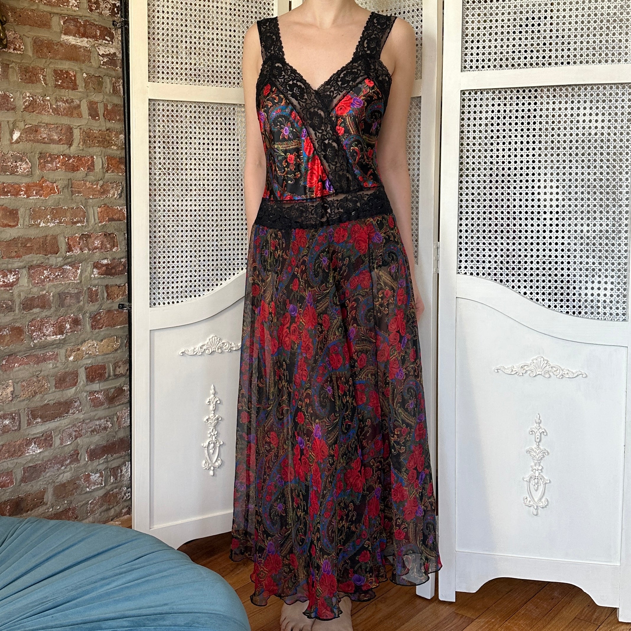 Vintage Victoria Secret Red Paisley Slip Dress (M)