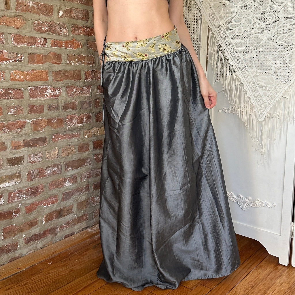 Vintage Silver Taffeta Maxi Skirt (XS/S)