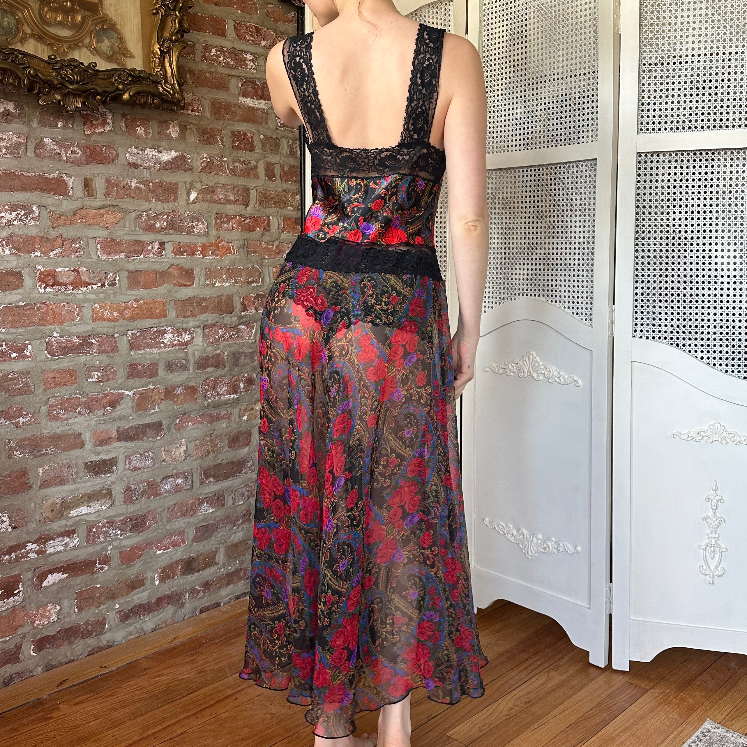 Vintage Victoria Secret Red Paisley Slip Dress (M)